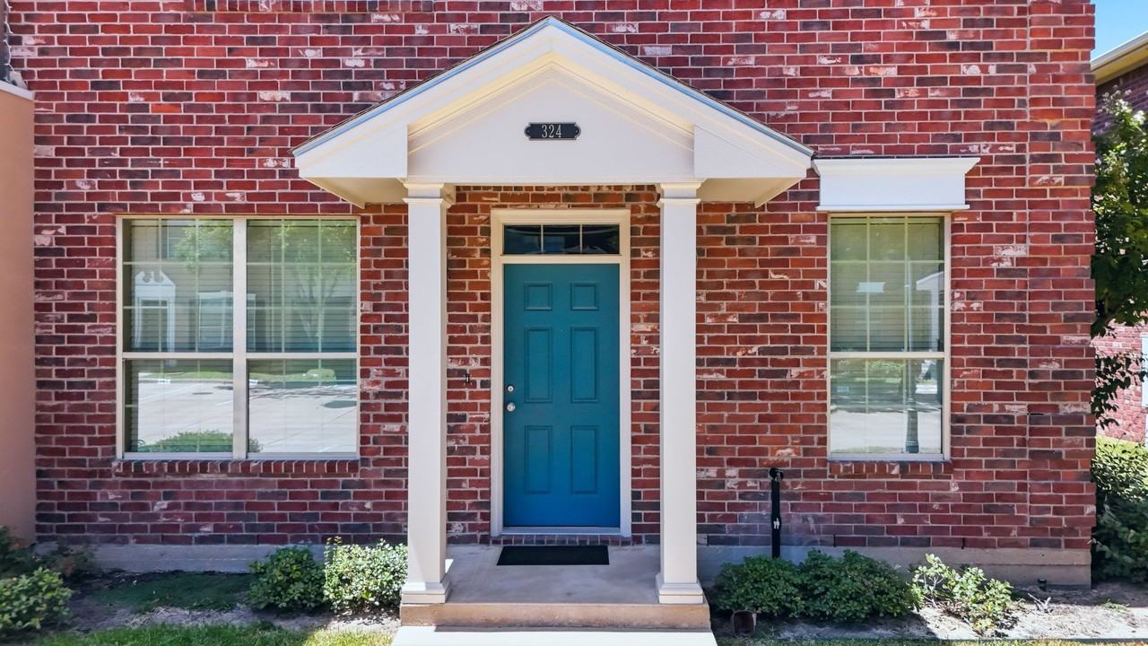 324 Forest Dr - Photo 3 of 26