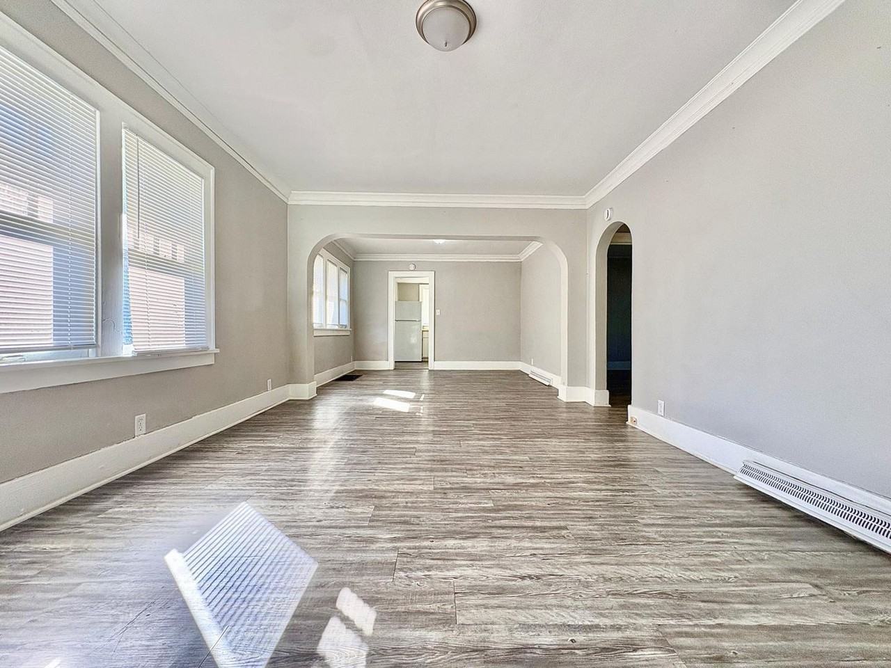 1137 Wilber St - Photo 2 of 11