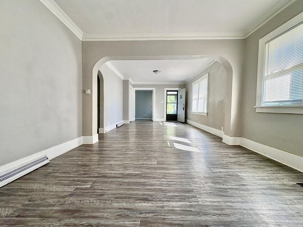 1137 Wilber St - Photo 3 of 11