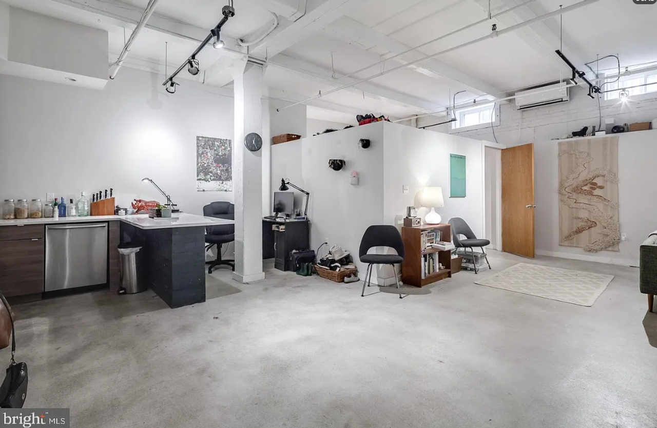 314 Brown St - Photo 2 of 9