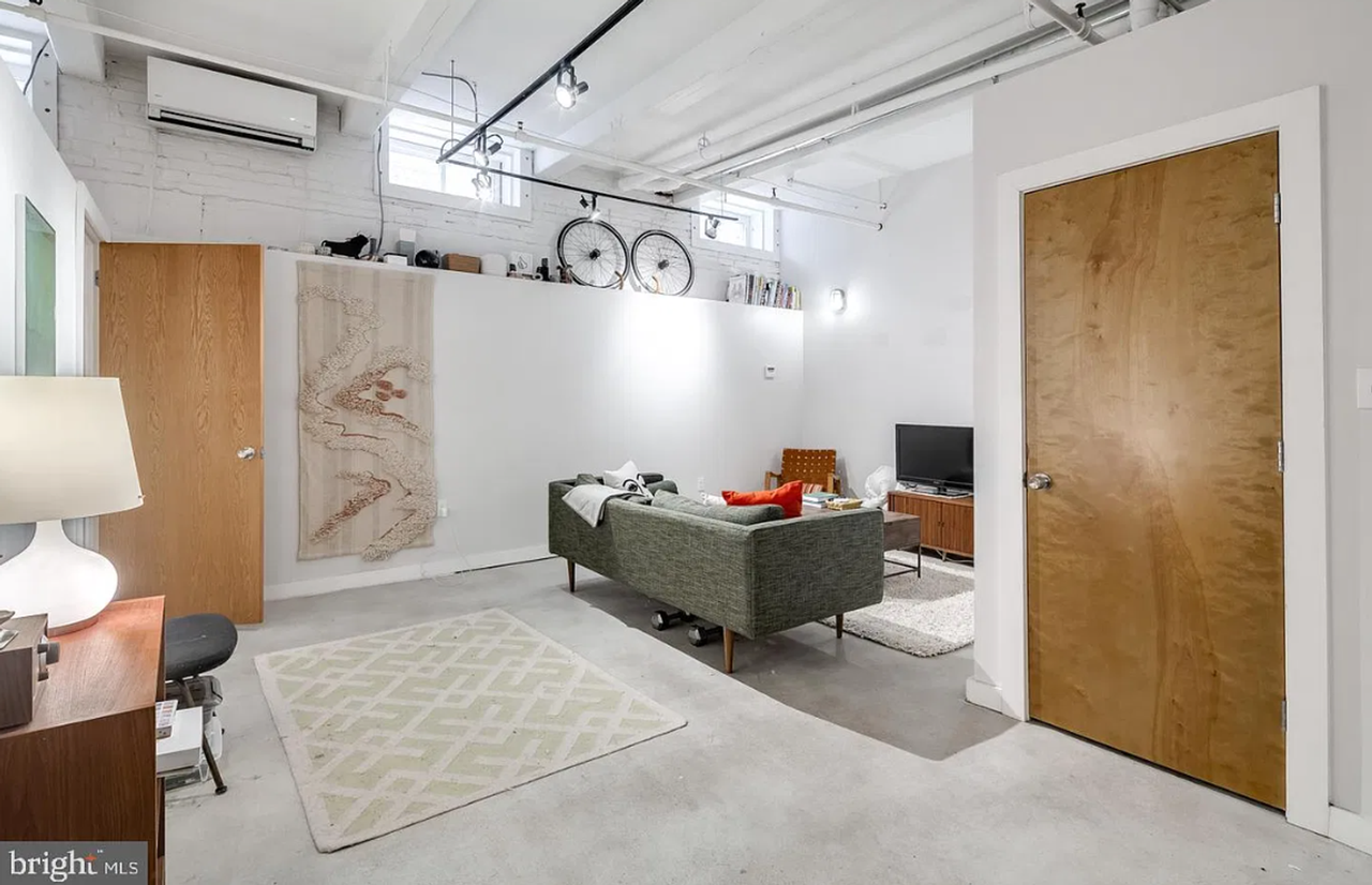 314 Brown St - Photo 6 of 9