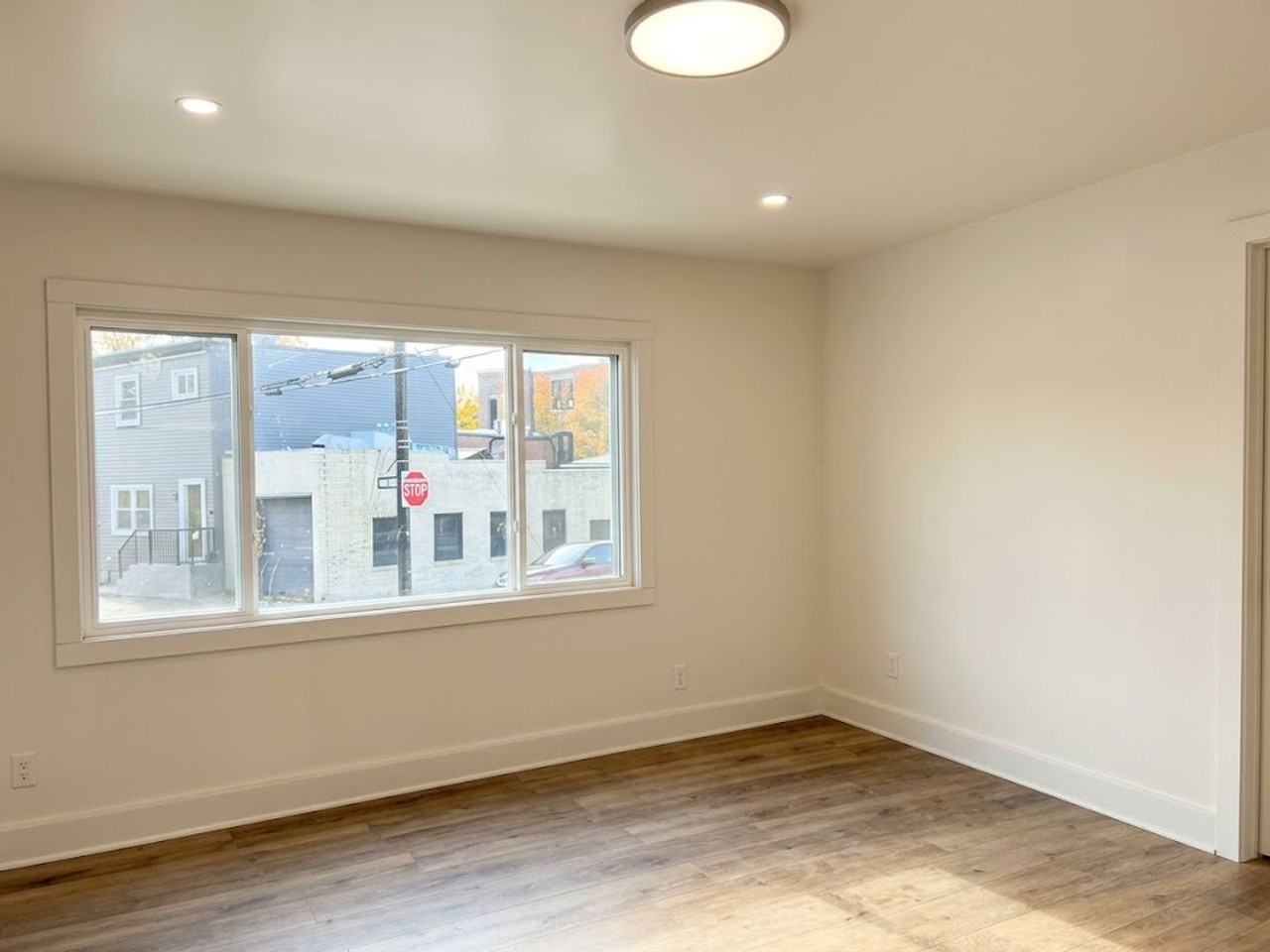95 Mccandless Ave - Photo 7 of 18
