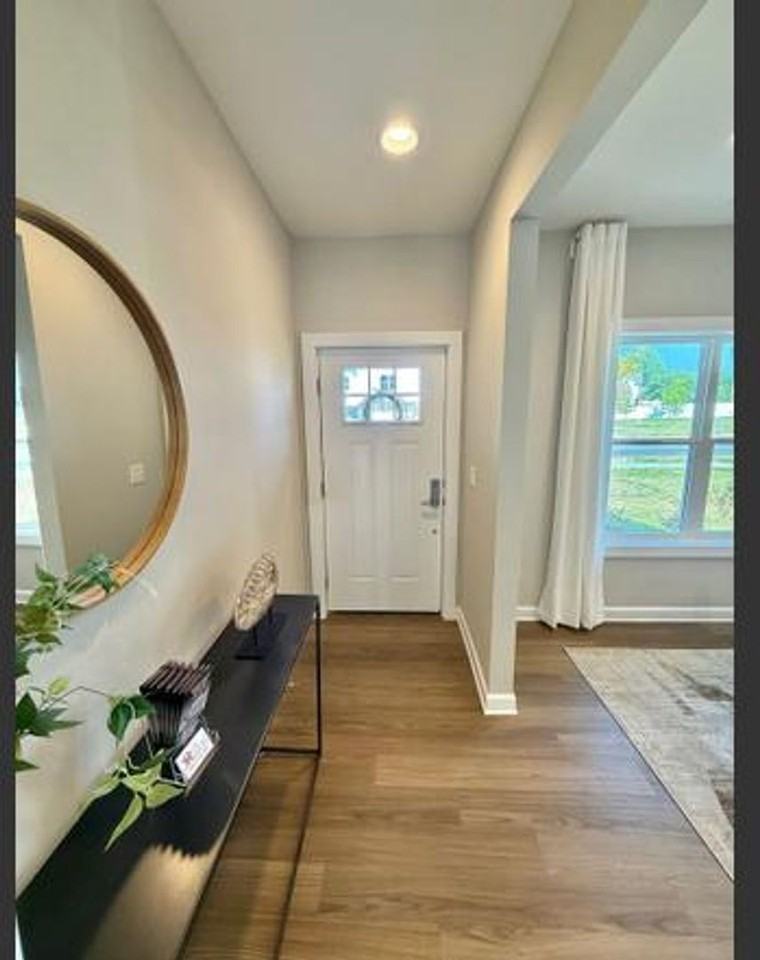 8029 Joy Crossing Ln - Photo 2 of 17