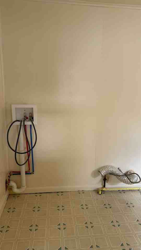 218 S 10th St - Photo 4 of 10
