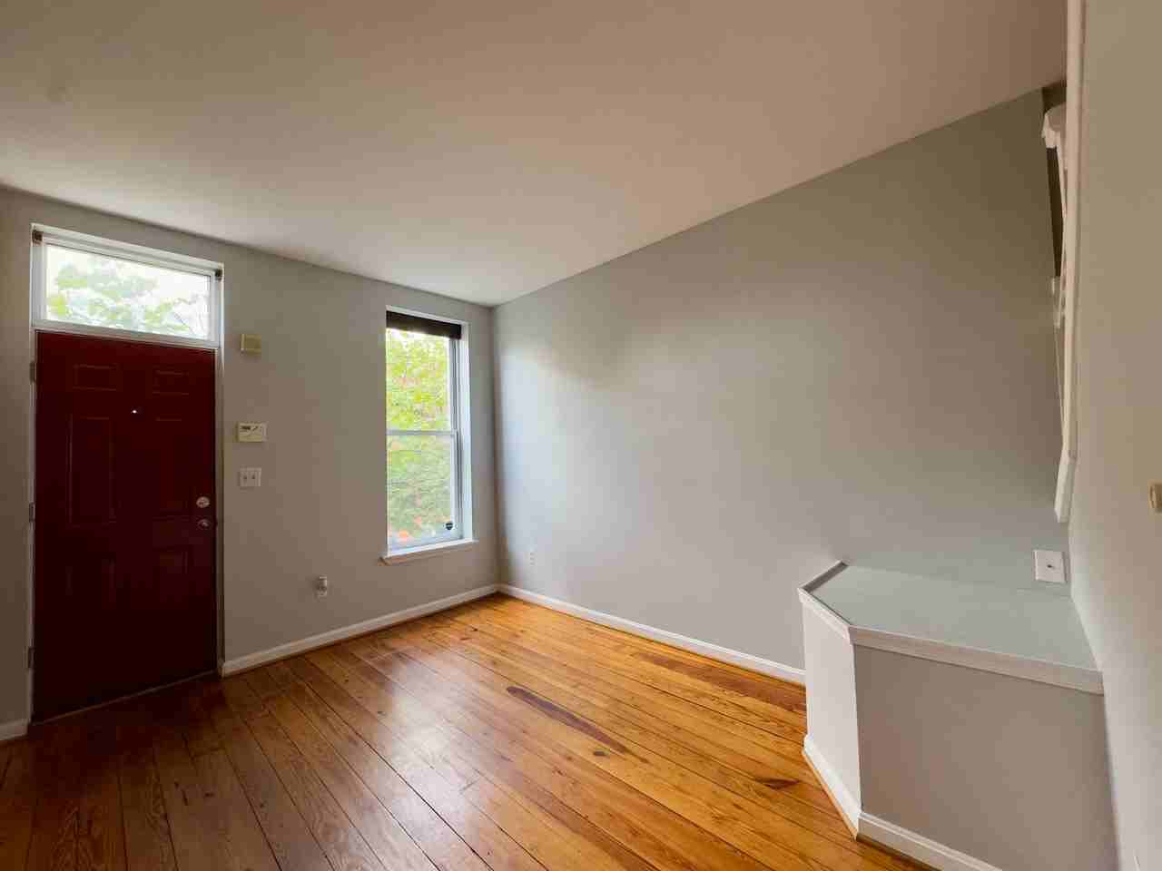 627 Harvey St - Photo 2 of 23