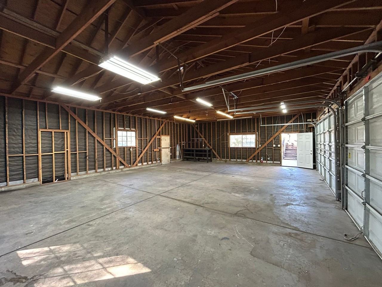 31967 Yucaipa Blvd - Photo 6 of 24
