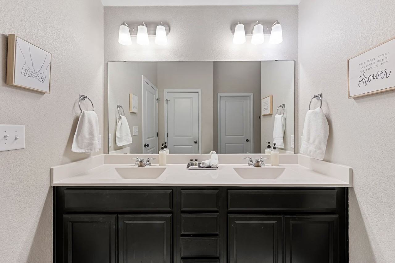718 Bridgestone Way - Photo 3 of 25