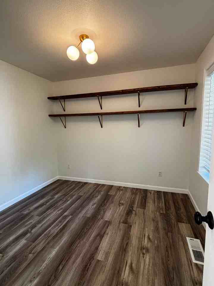 17006 87th Avenue Ct E - Photo 4 of 19