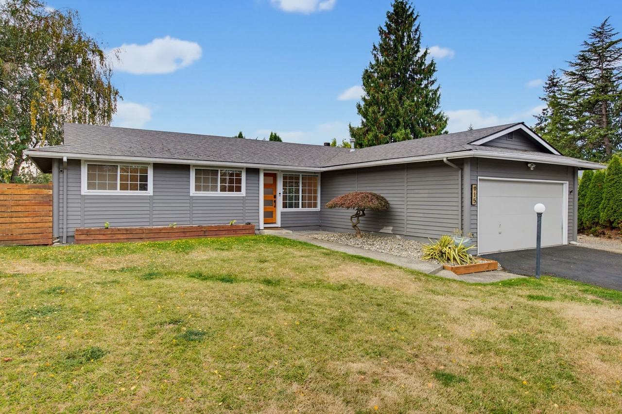 915 S 240th Pl - Photo 2 of 30