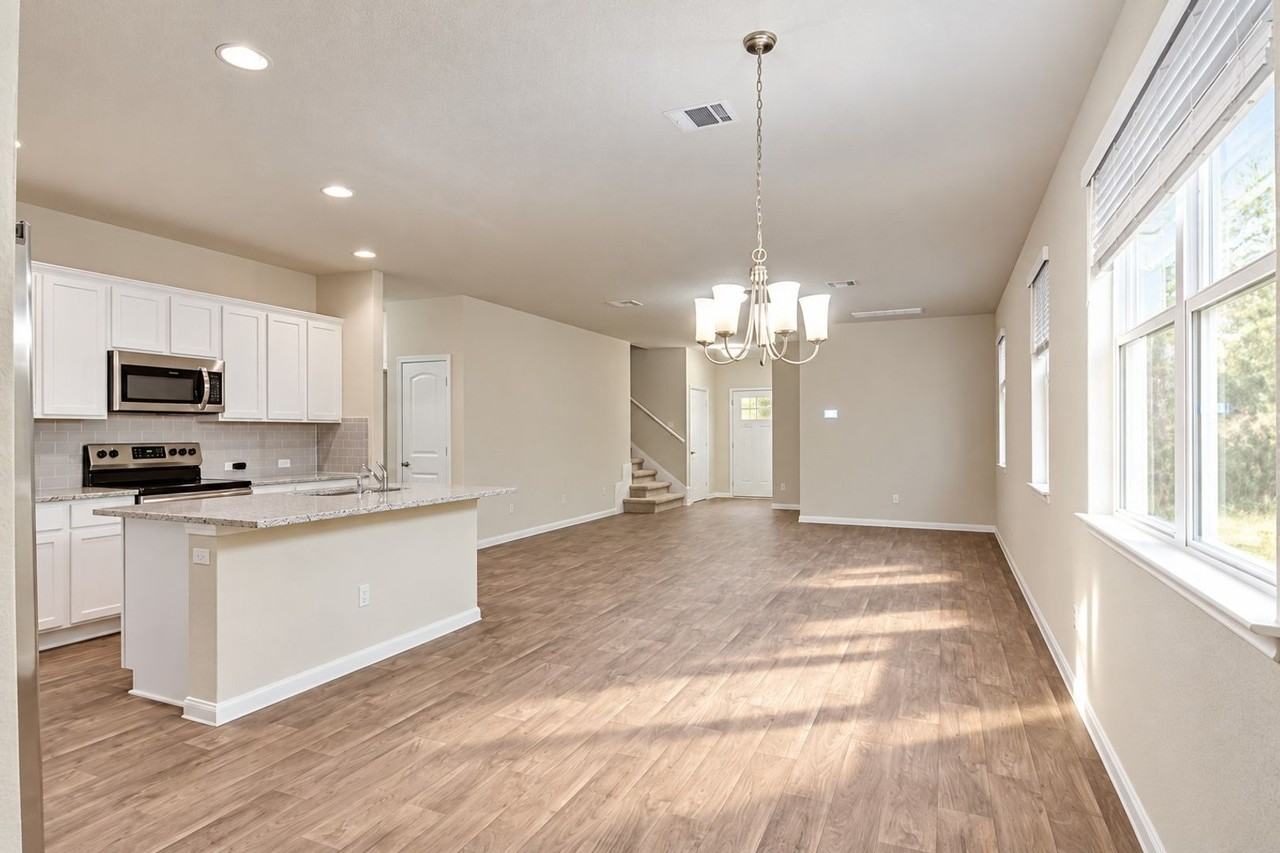 309 Naset Dr - Photo 2 of 19