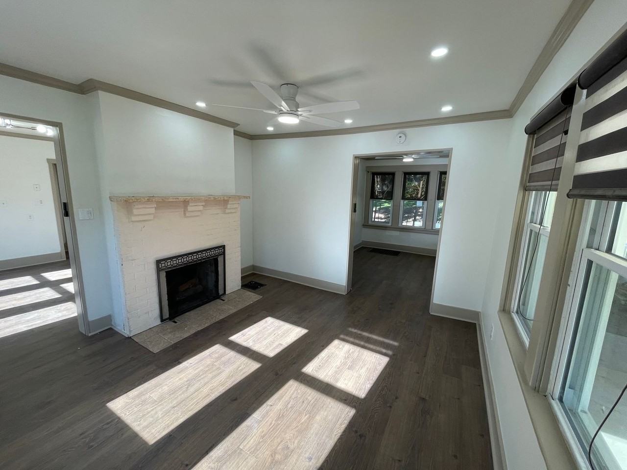 731 Ravenswood Ave - Photo 5 of 21