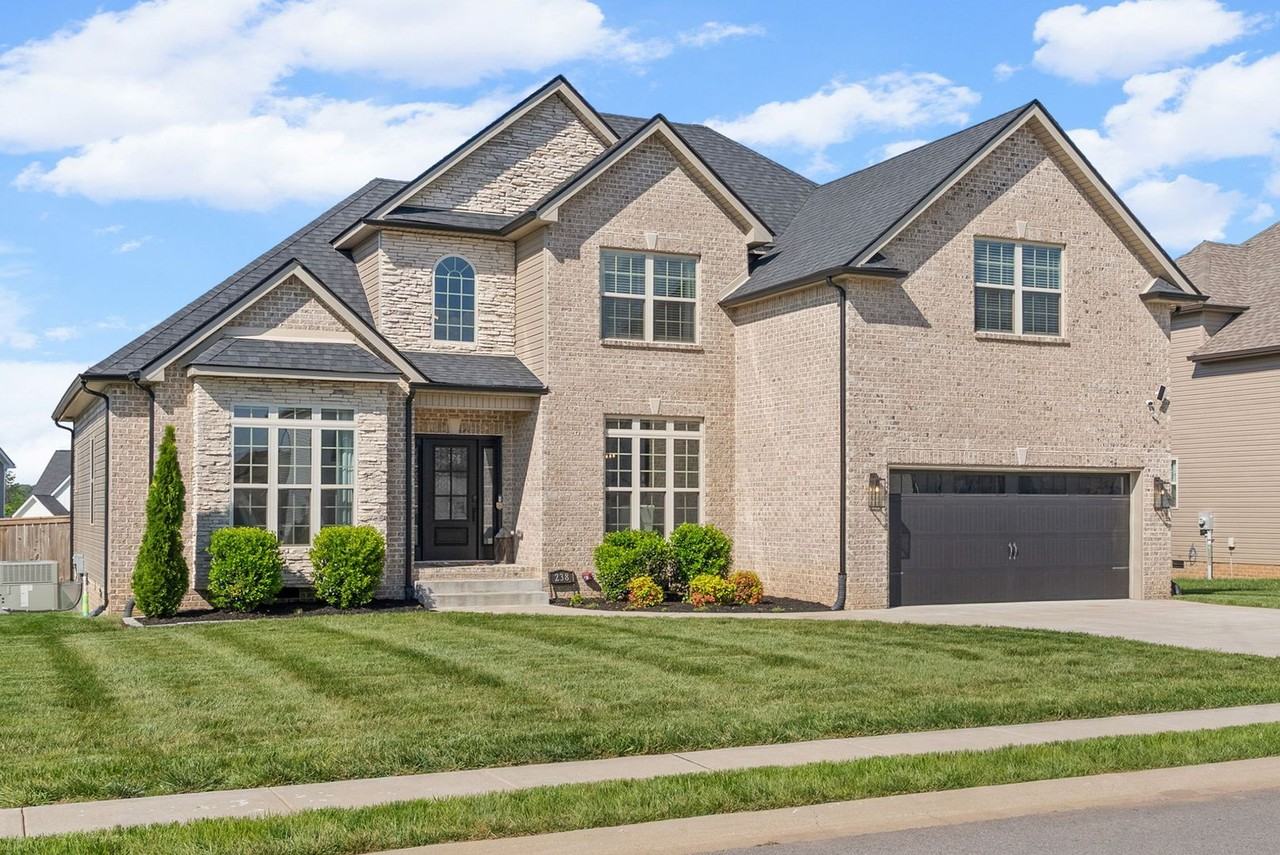 238 Cotoneaster Ln - Photo 2 of 50