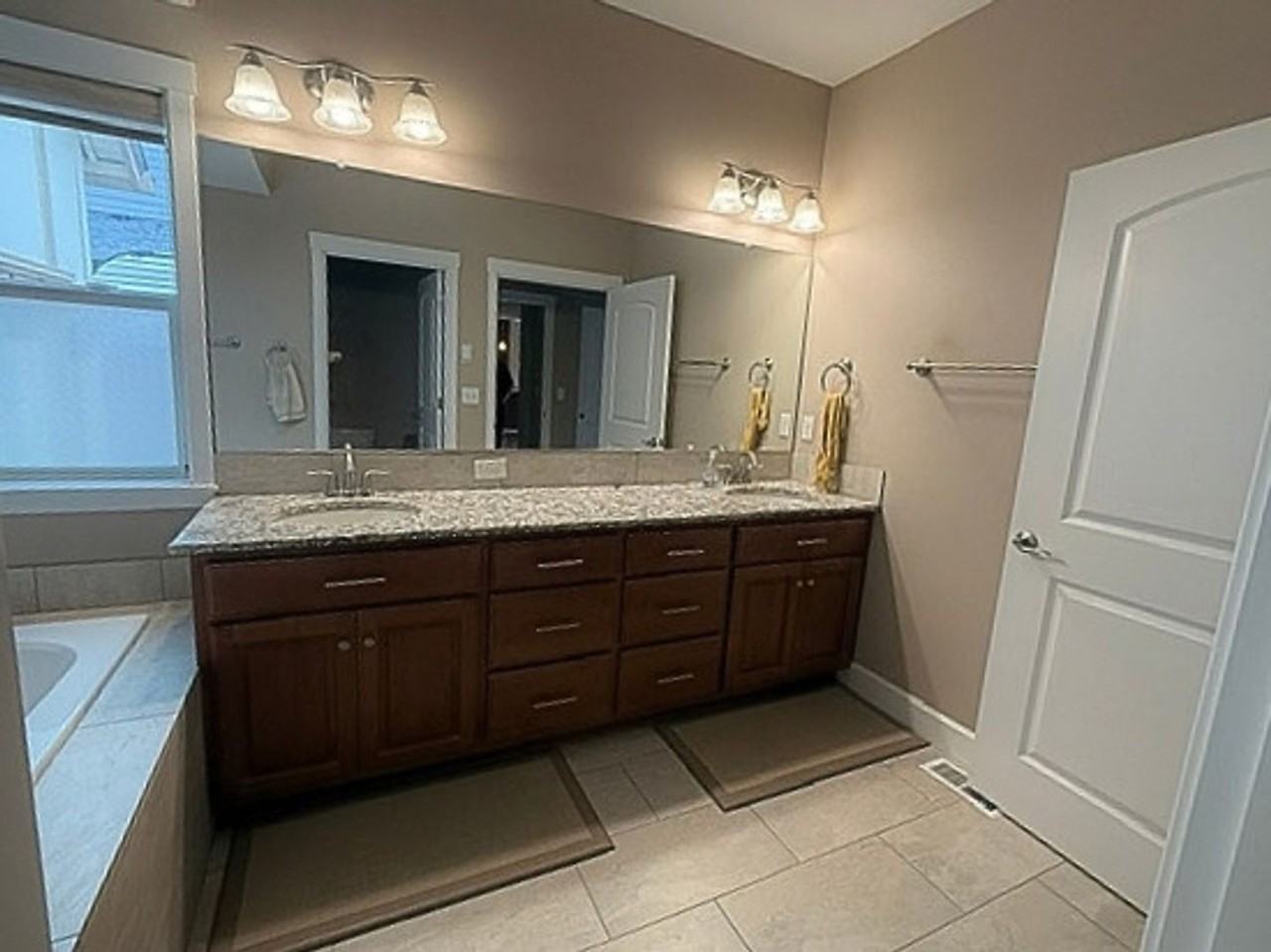 9507 Ne 165th Ave - Photo 7 of 14