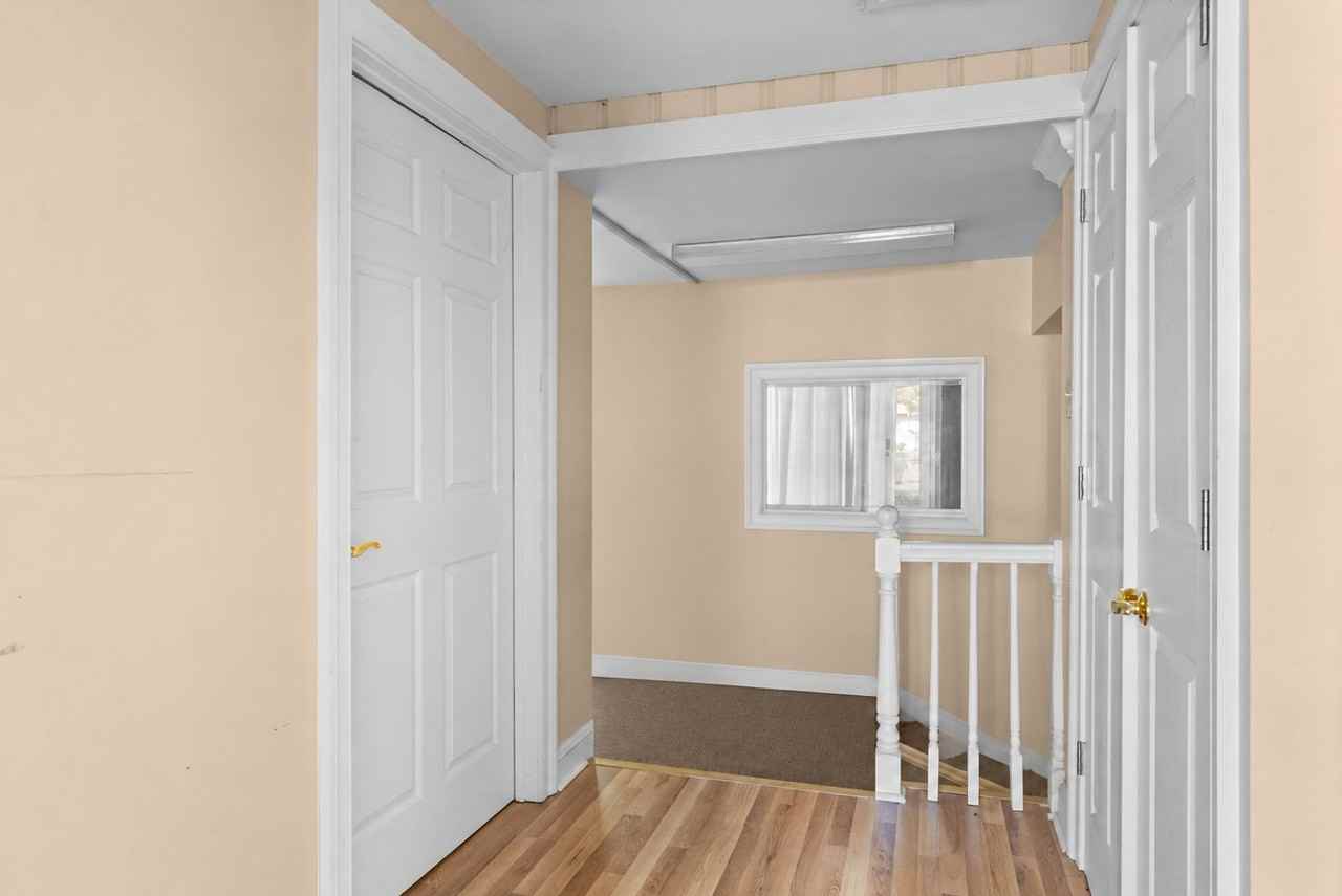 10357 Warwick Blvd - Photo 7 of 32