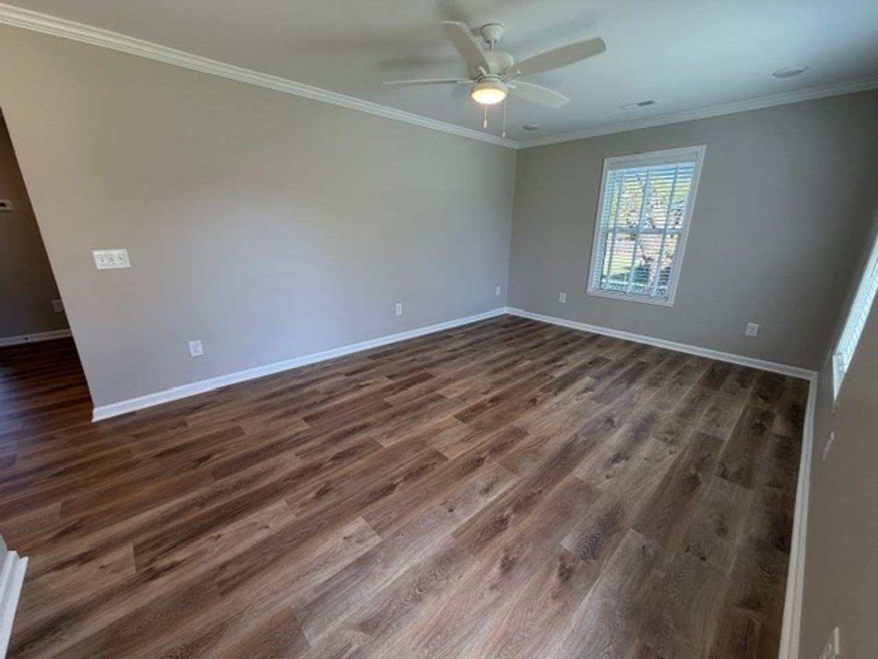 1717 Rendall St - Photo 2 of 19