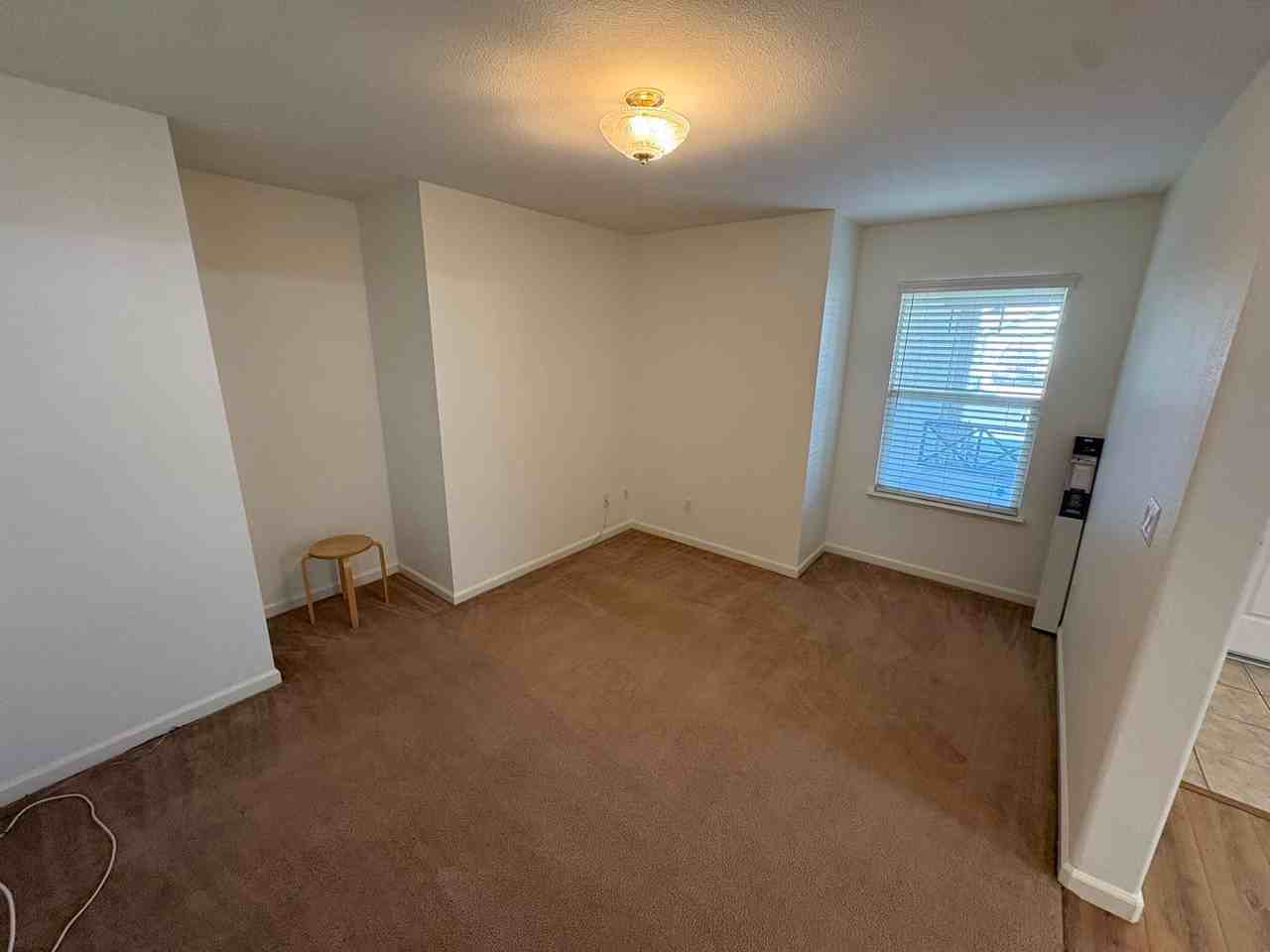 5120 Winchester Dr - Photo 5 of 25