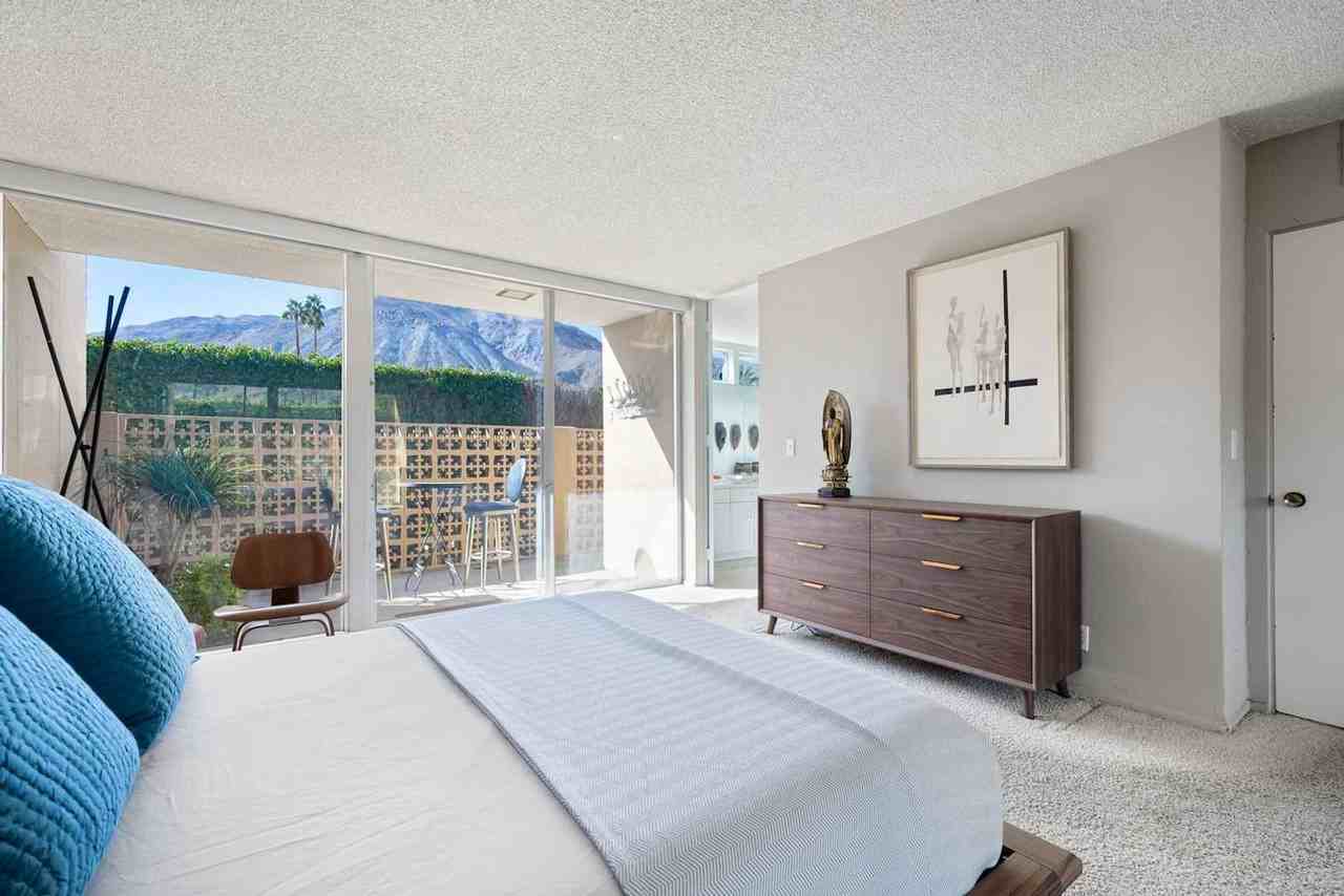 815 Sandpiper St - Photo 7 of 12