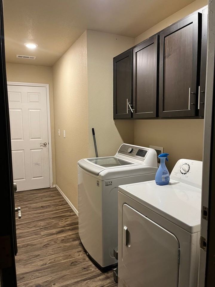 2121 Nalani Cir - Photo 7 of 16