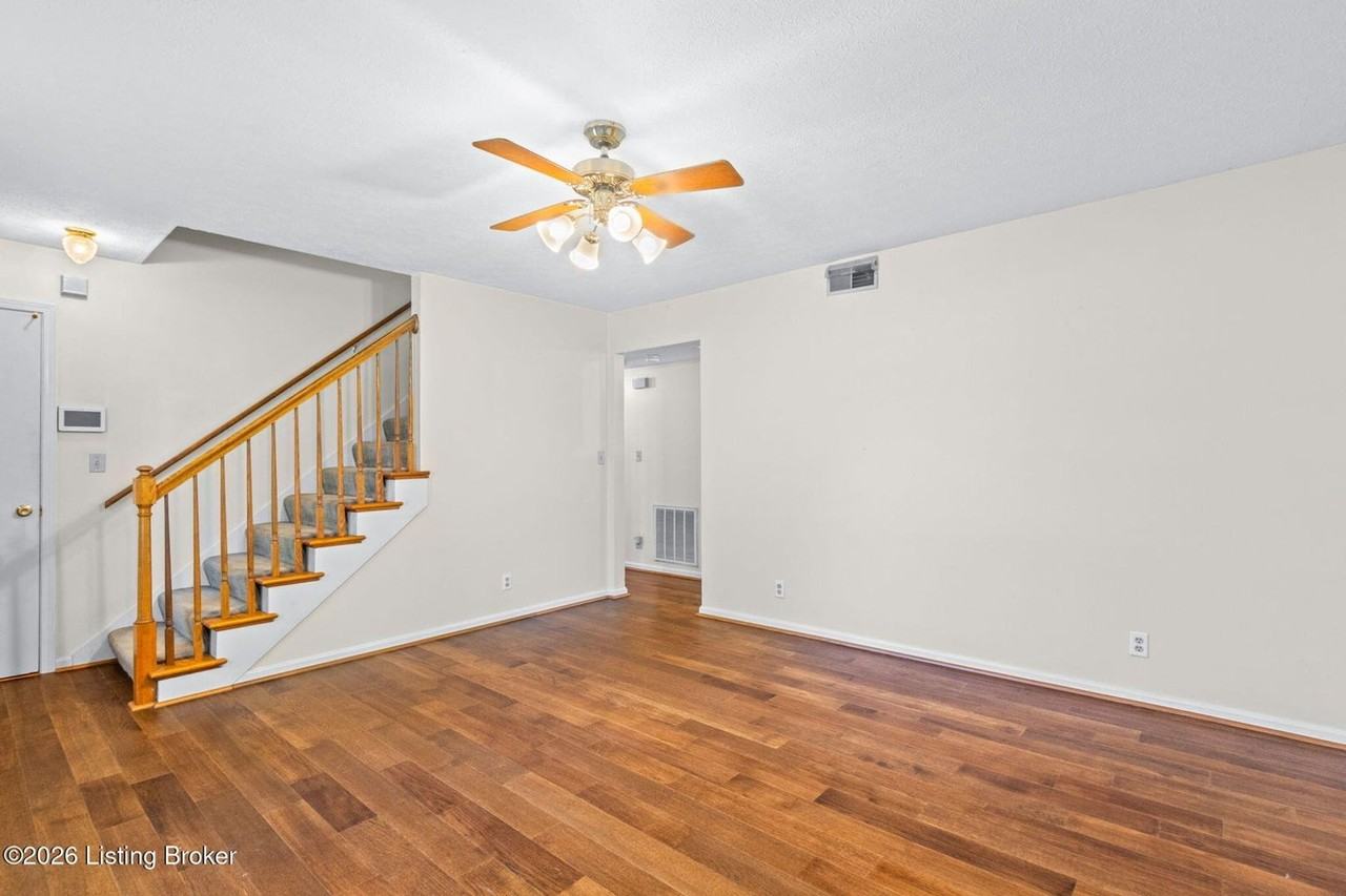 3821 Hillcross Dr - Photo 3 of 15