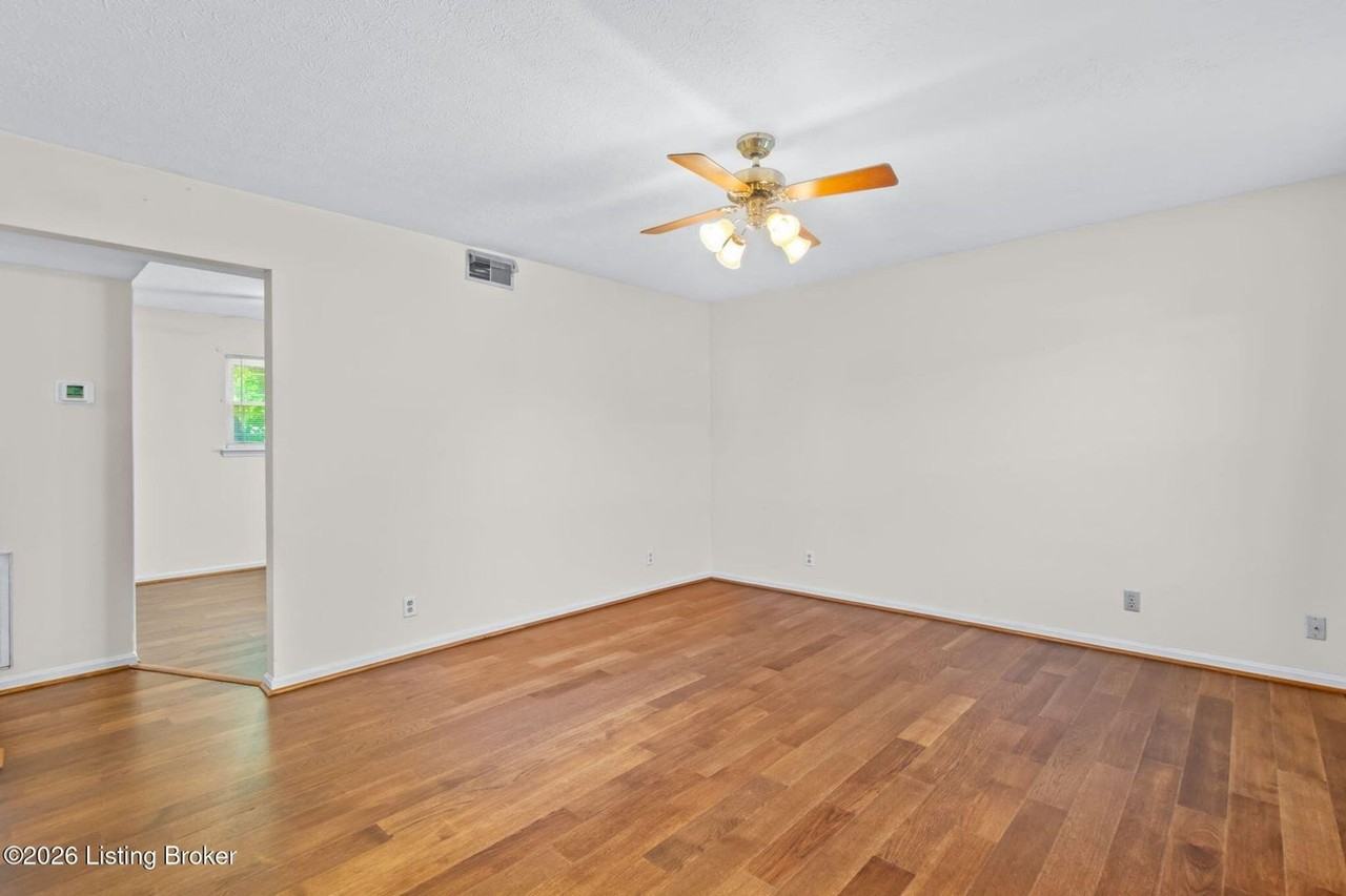 3821 Hillcross Dr - Photo 4 of 15