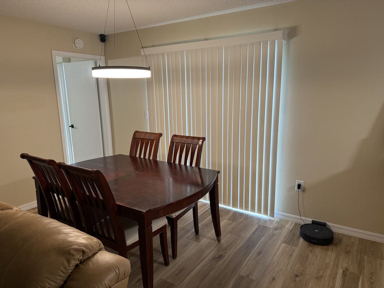 5427 Berrien Ave - Photo 6 of 11