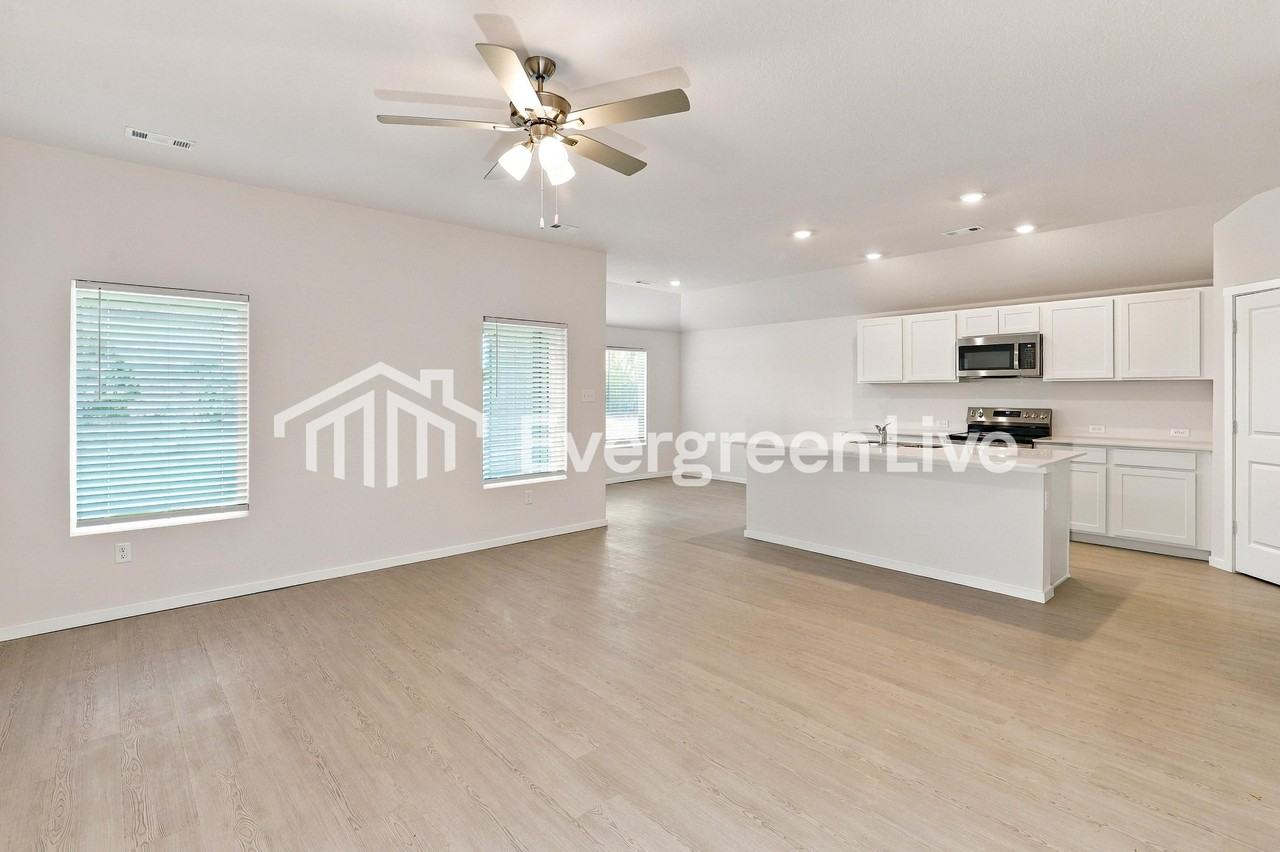 38014 W 207th Ter - Photo 4 of 15