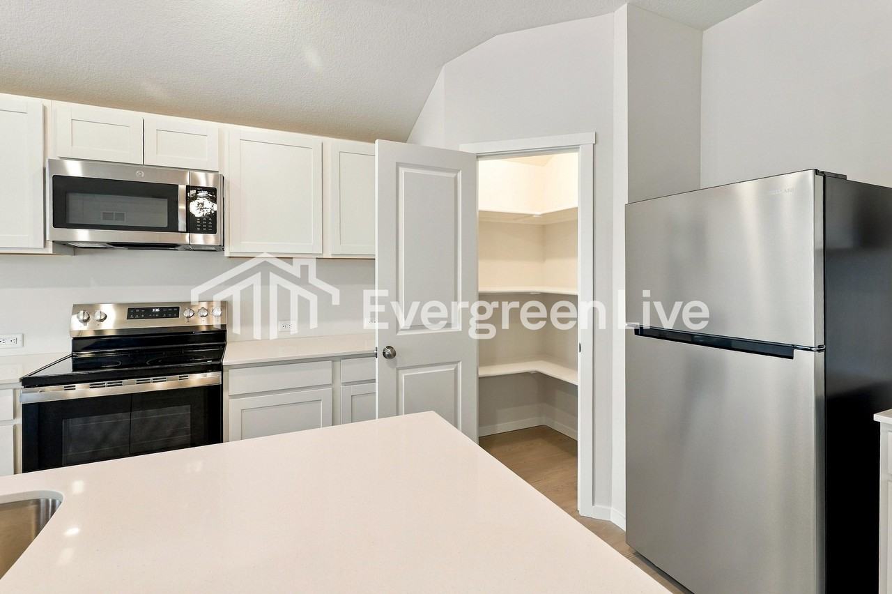 38014 W 207th Ter - Photo 7 of 15