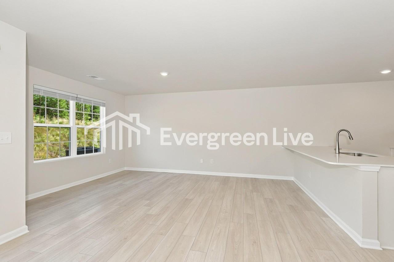 117 Tango Dr - Photo 2 of 15