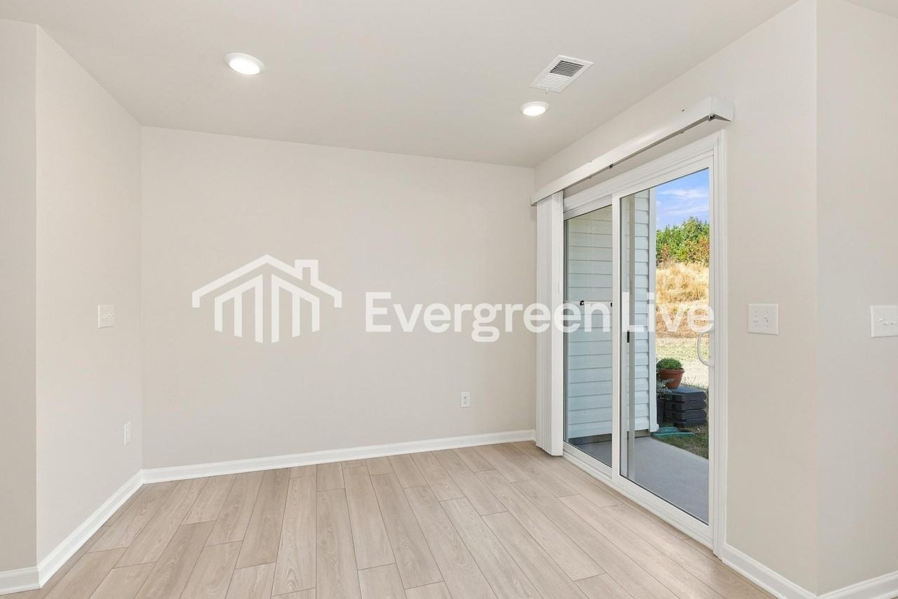 117 Tango Dr - Photo 3 of 15