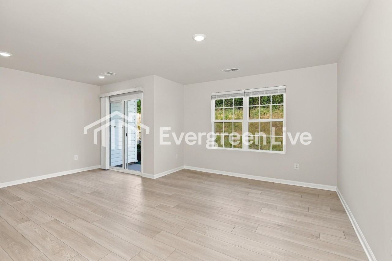 117 Tango Dr - Photo 4 of 15