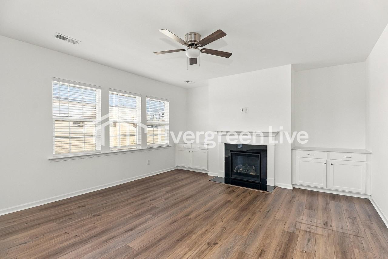 380 Timberidge Rd - Photo 4 of 15