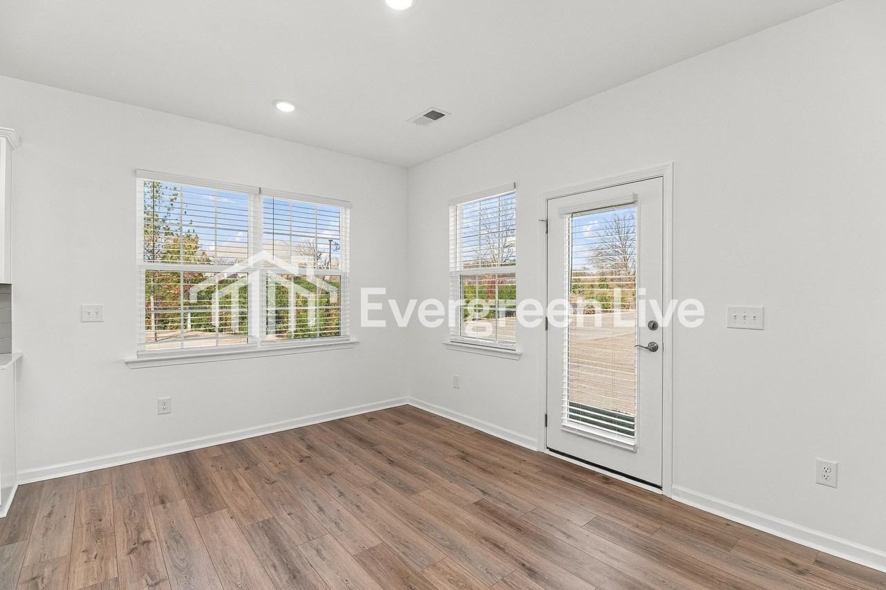 380 Timberidge Rd - Photo 5 of 15