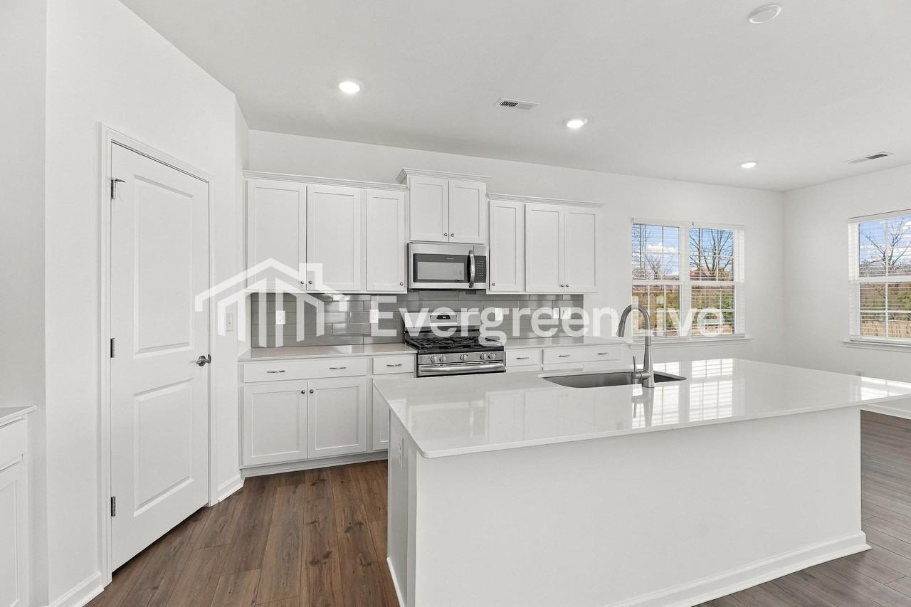380 Timberidge Rd - Photo 6 of 15