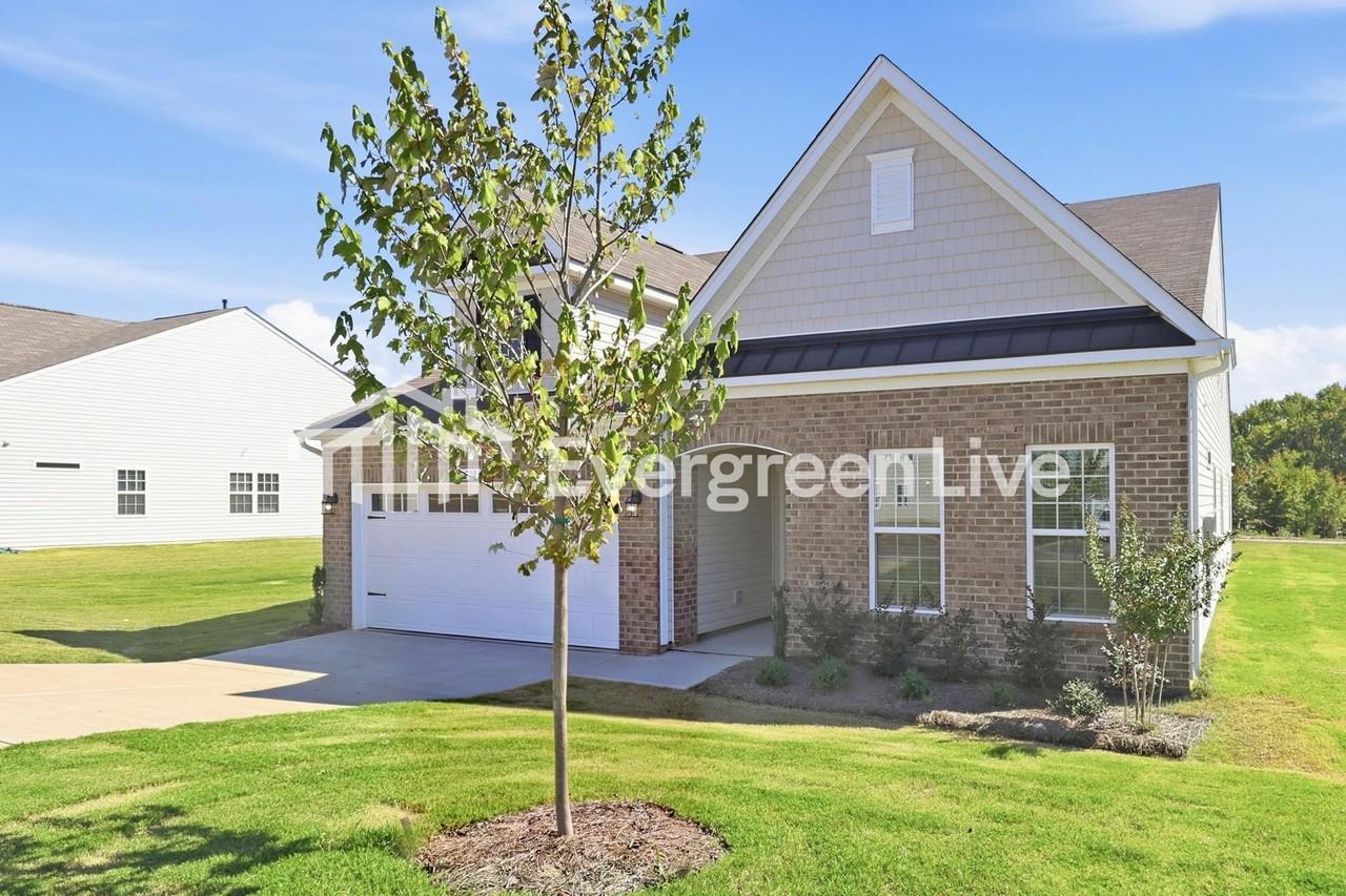 410 Adhurst Dr - Photo 2 of 15