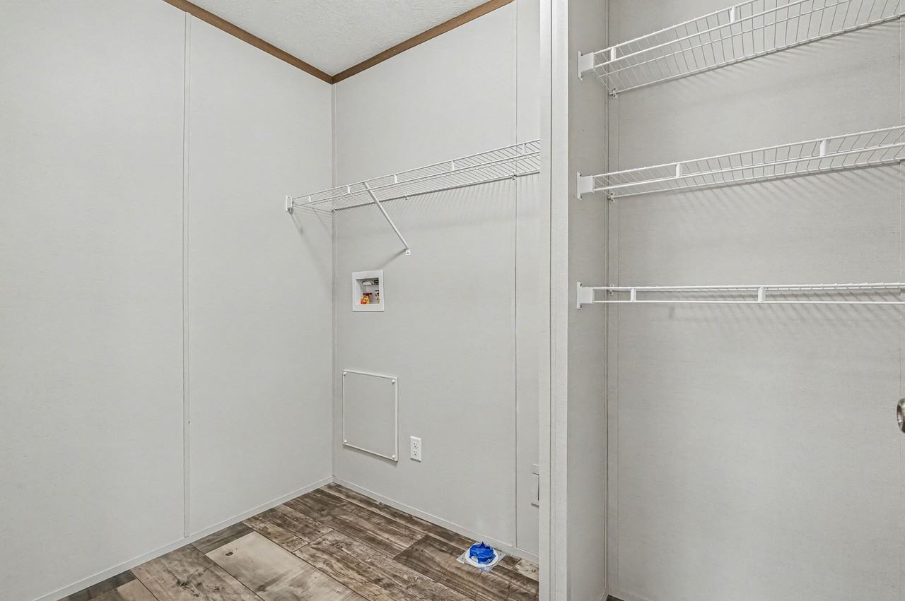 339 N St #339N - Photo 3 of 10