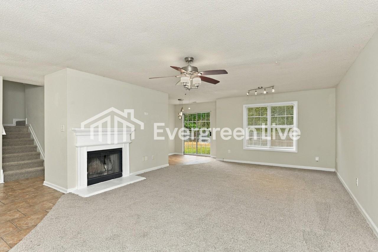6980 Mahonia Pl - Photo 2 of 15