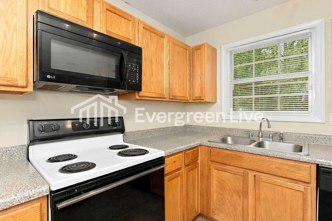 6980 Mahonia Pl - Photo 5 of 15