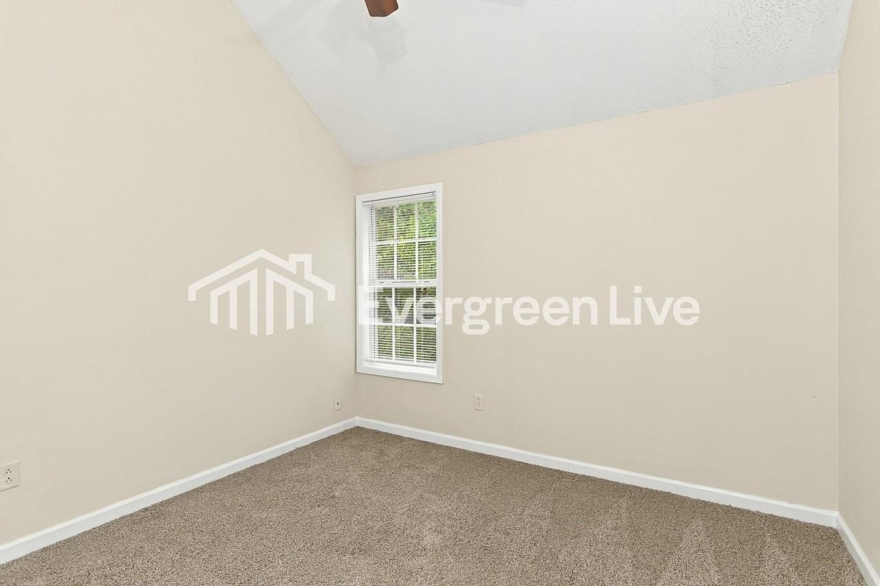 6980 Mahonia Pl - Photo 7 of 15