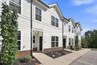 958 Hamilton Crossing Sq - Photo 1 of 1