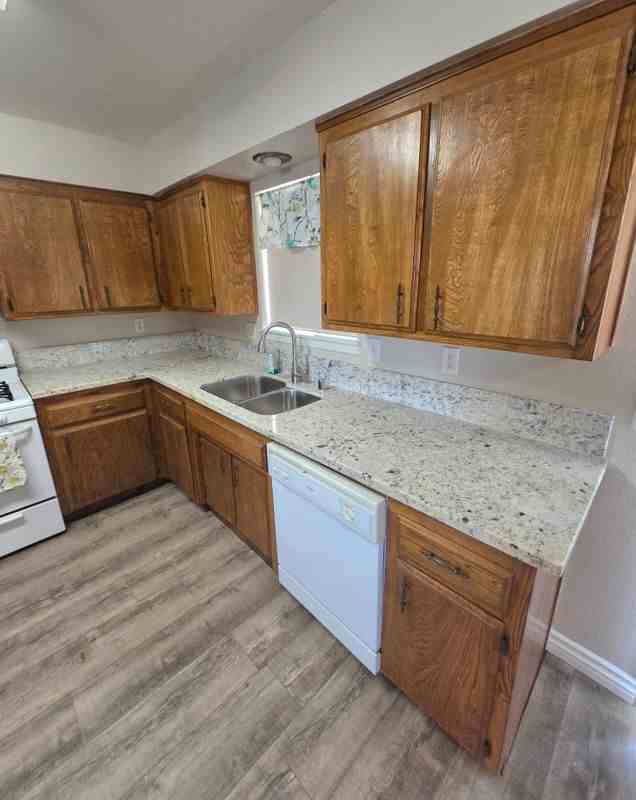 4708 Ohman Ct - Photo 7 of 19