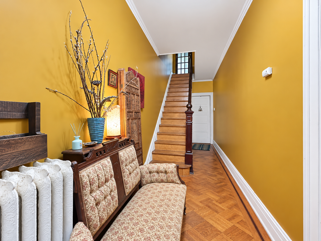 550 Madison Ave - Photo 3 of 29
