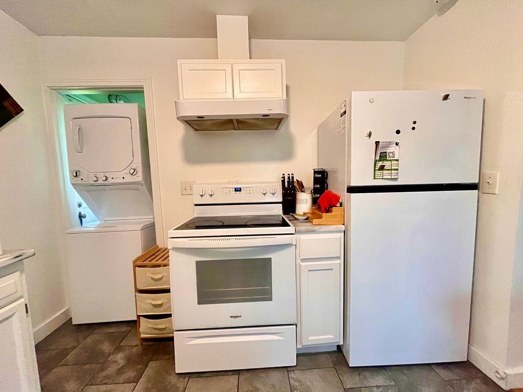 726 Hector St - Photo 4 of 21