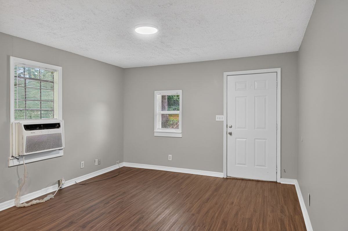 4917 15th Ave ##B - Photo 6 of 12