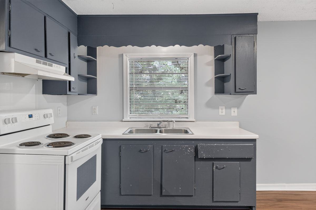 4917 15th Ave ##B - Photo 7 of 12