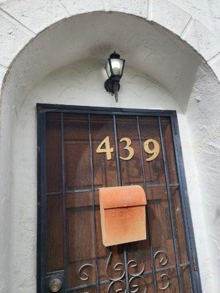 439 N Norton Ave - Photo 2 of 3