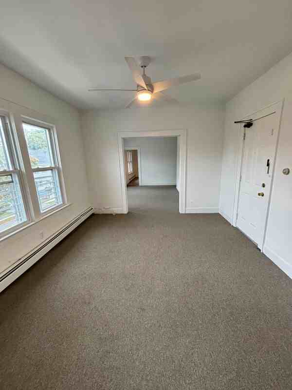 53 Park Ave - Photo 4 of 17