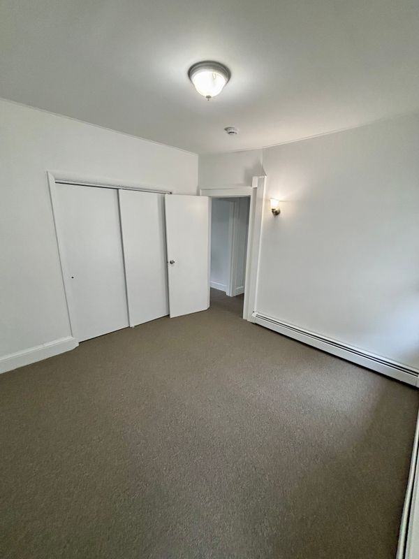 53 Park Ave - Photo 7 of 17