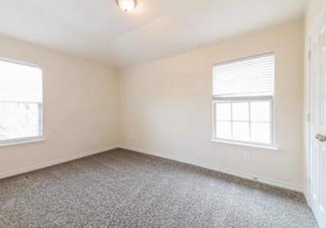 3311 Nw 71st St - Photo 2 of 10