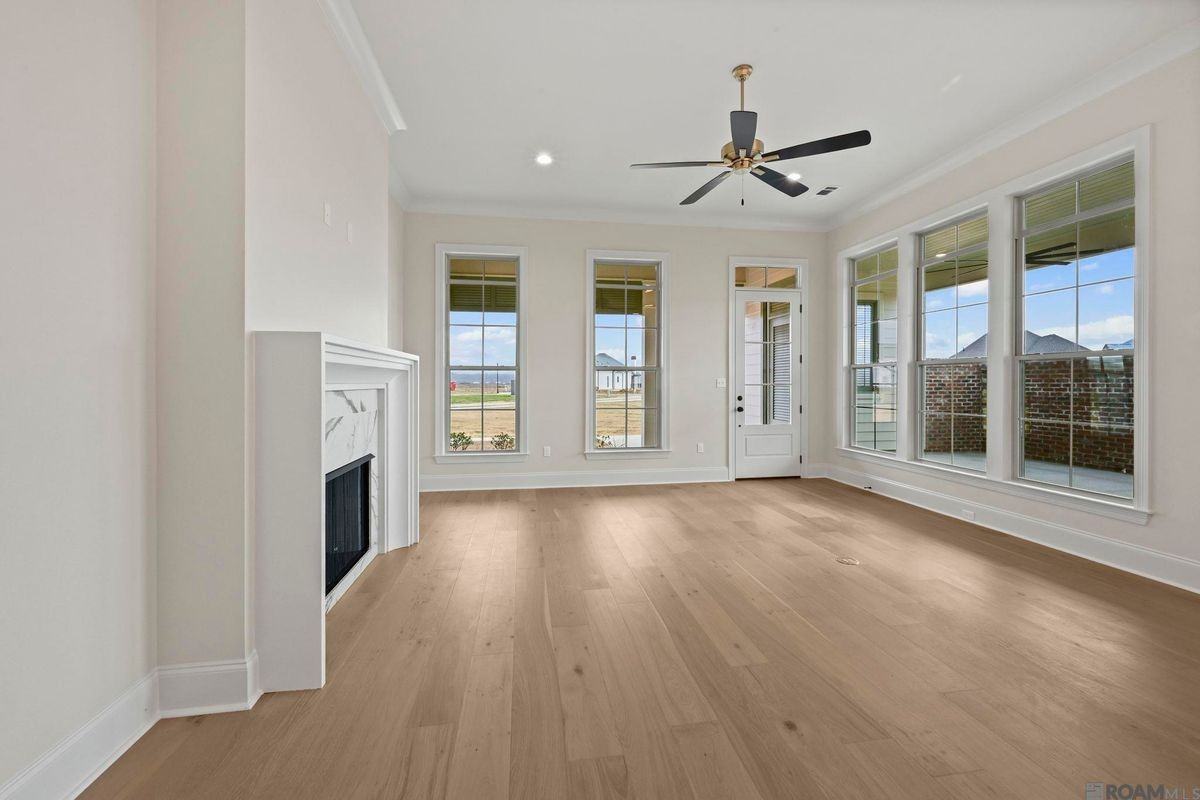 5131 Oakwater Aly - Photo 6 of 32