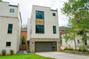825 Barnett St Ne - Photo 1 of 1